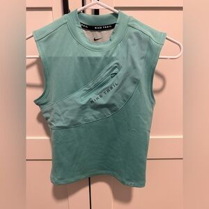 Nike Trail tech tank top